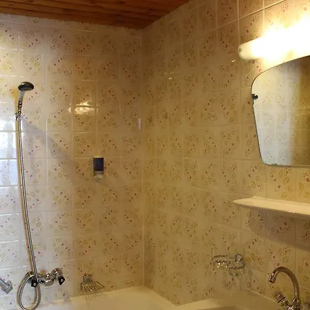 فندق Valisera 3*